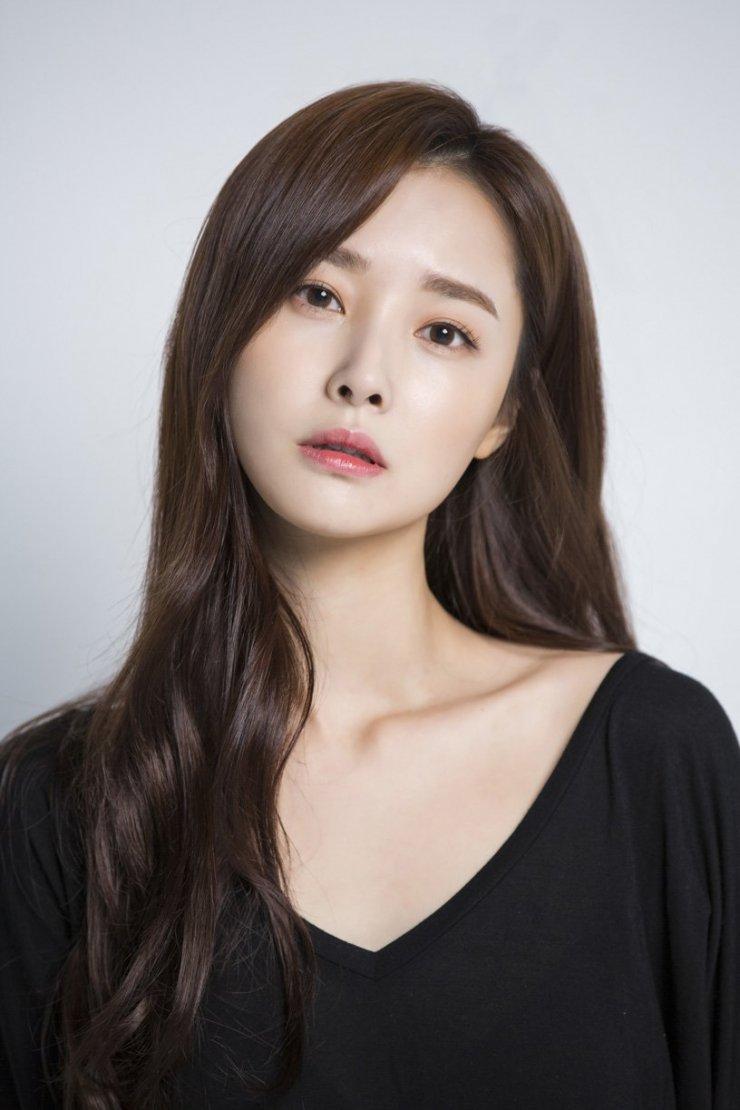 Bae Woo-hee image