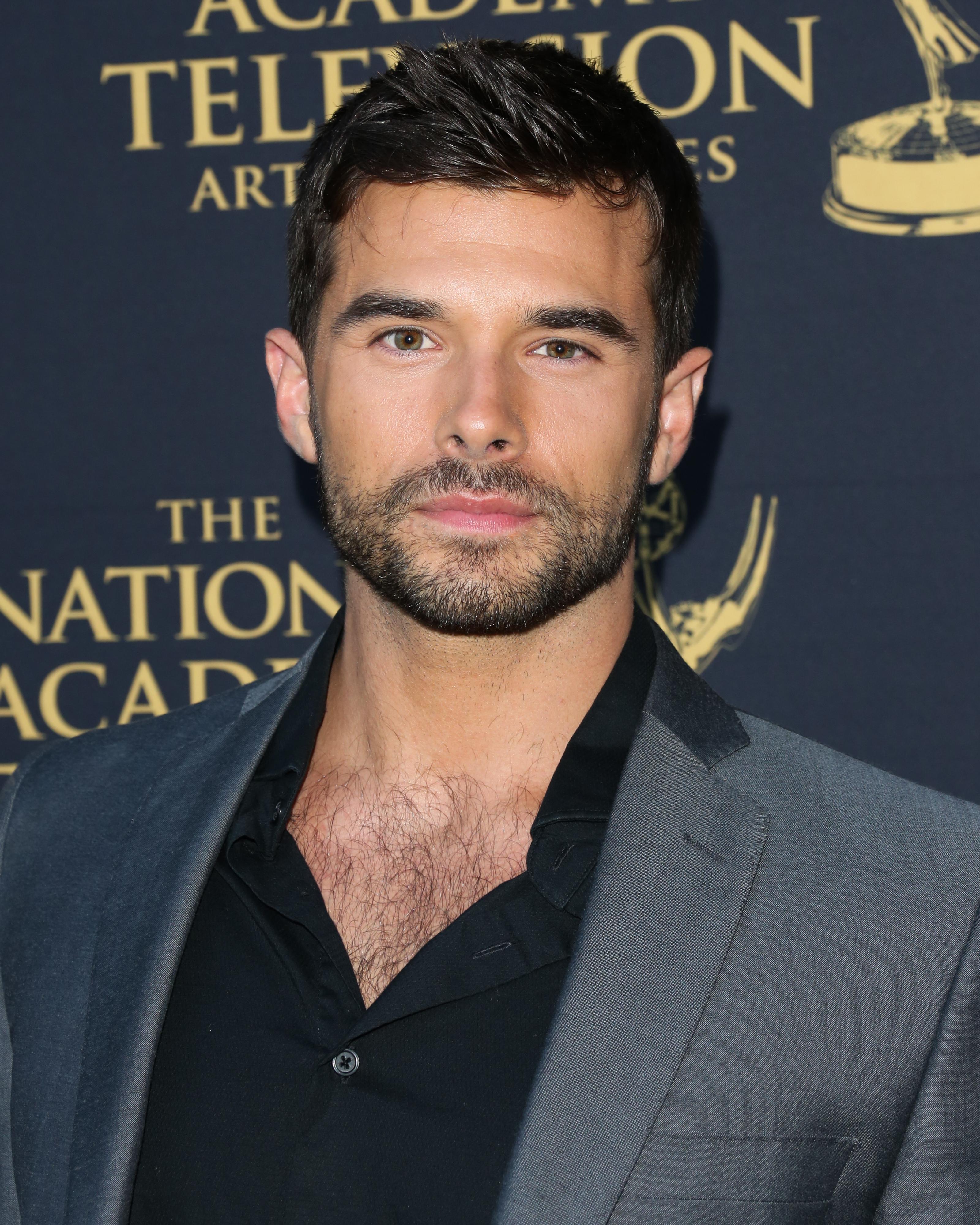Josh Swickard image