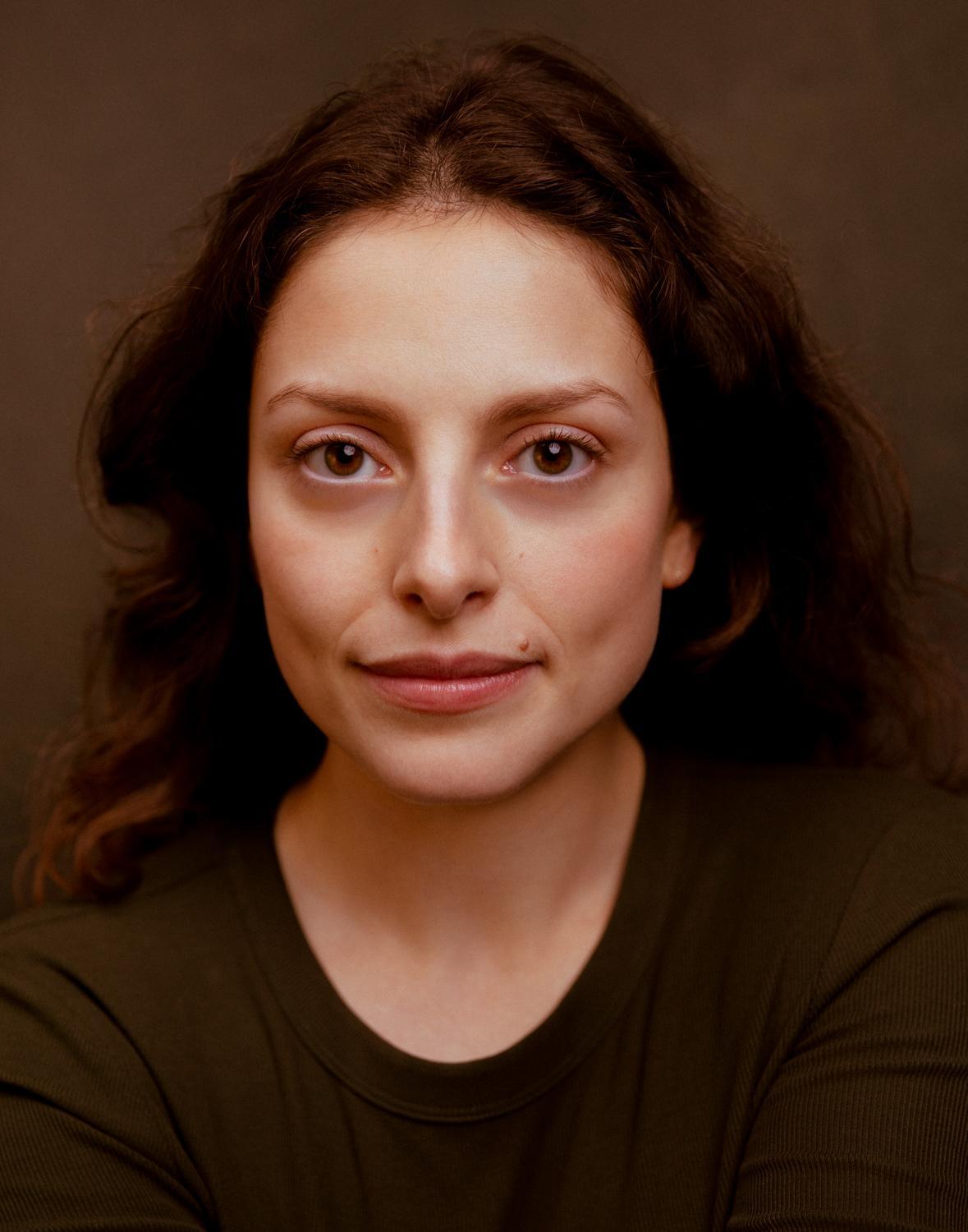 Elena Delia image
