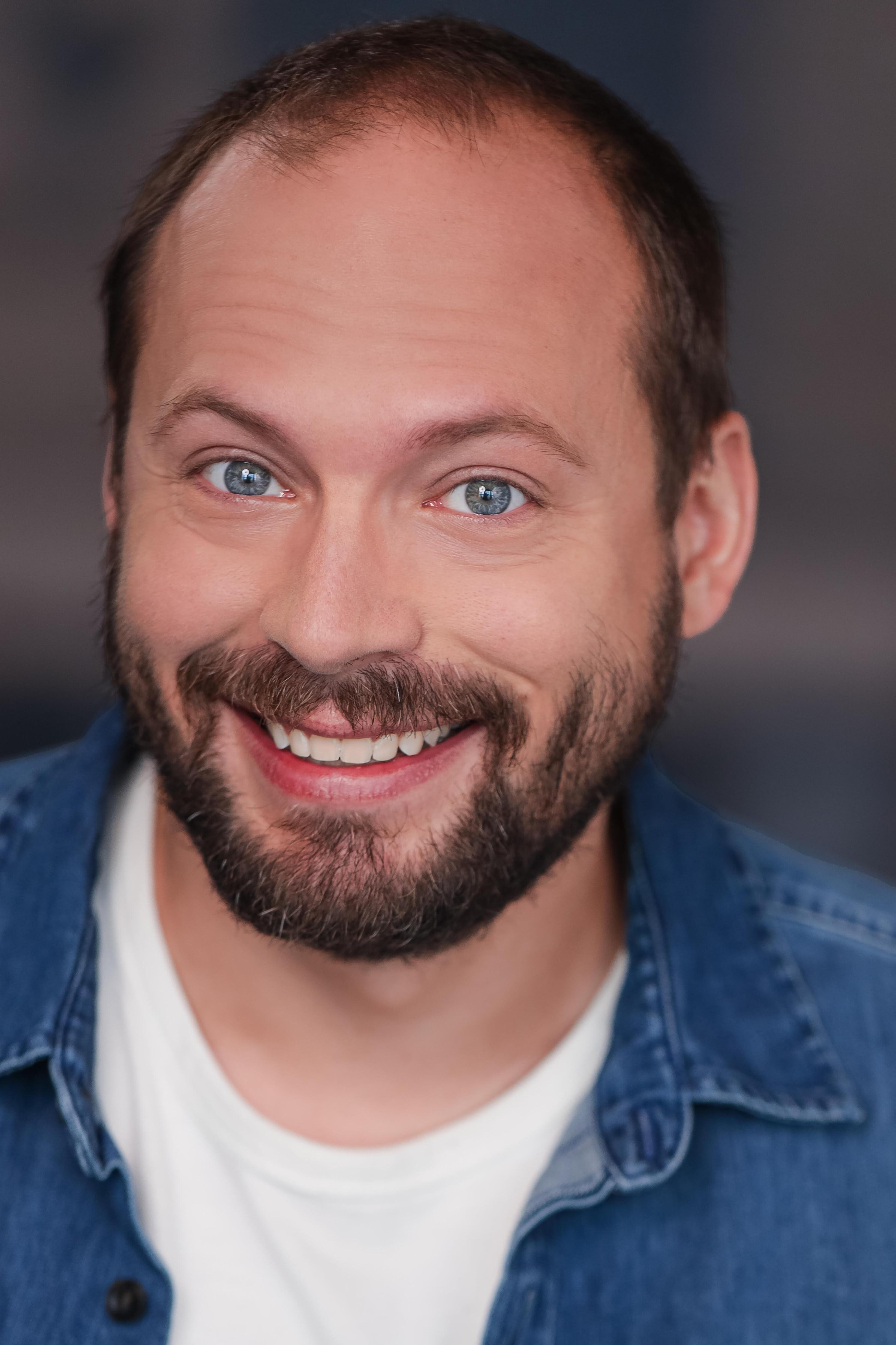 Ross Compton image