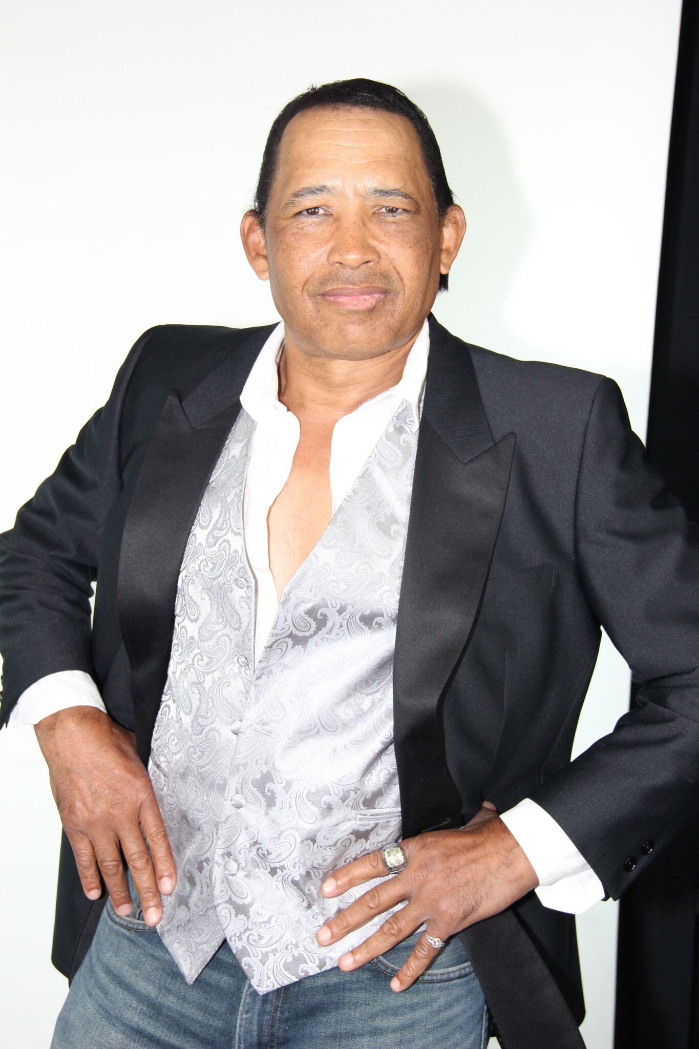 Robert Gatewood image