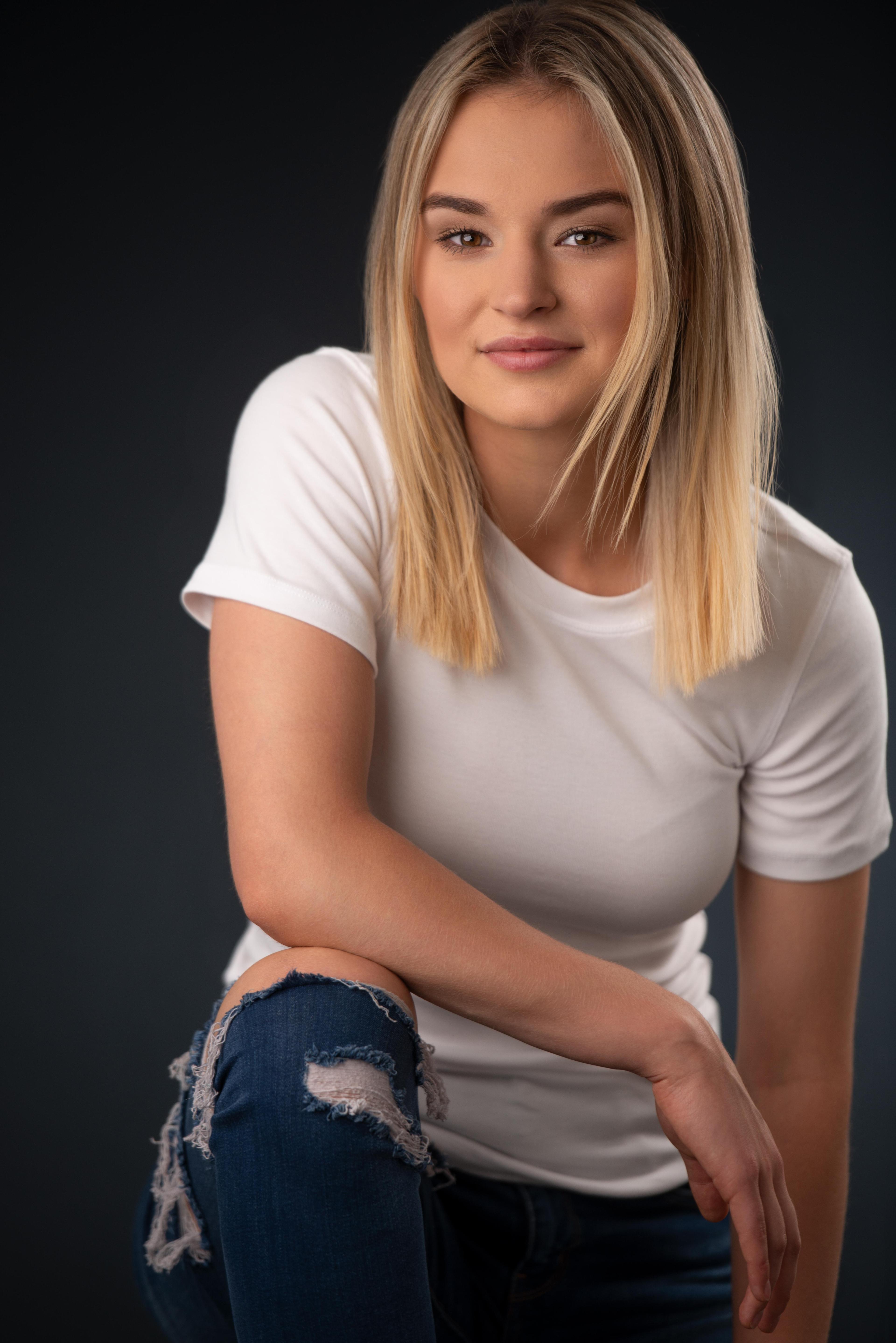 Zoe Marlett image