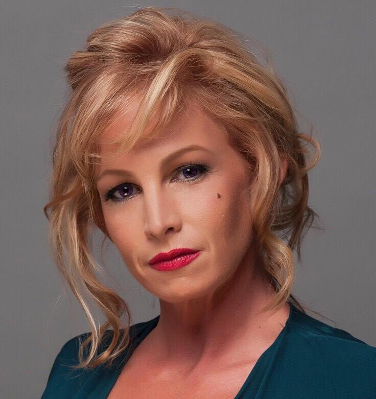 Elizabeth Cooper image