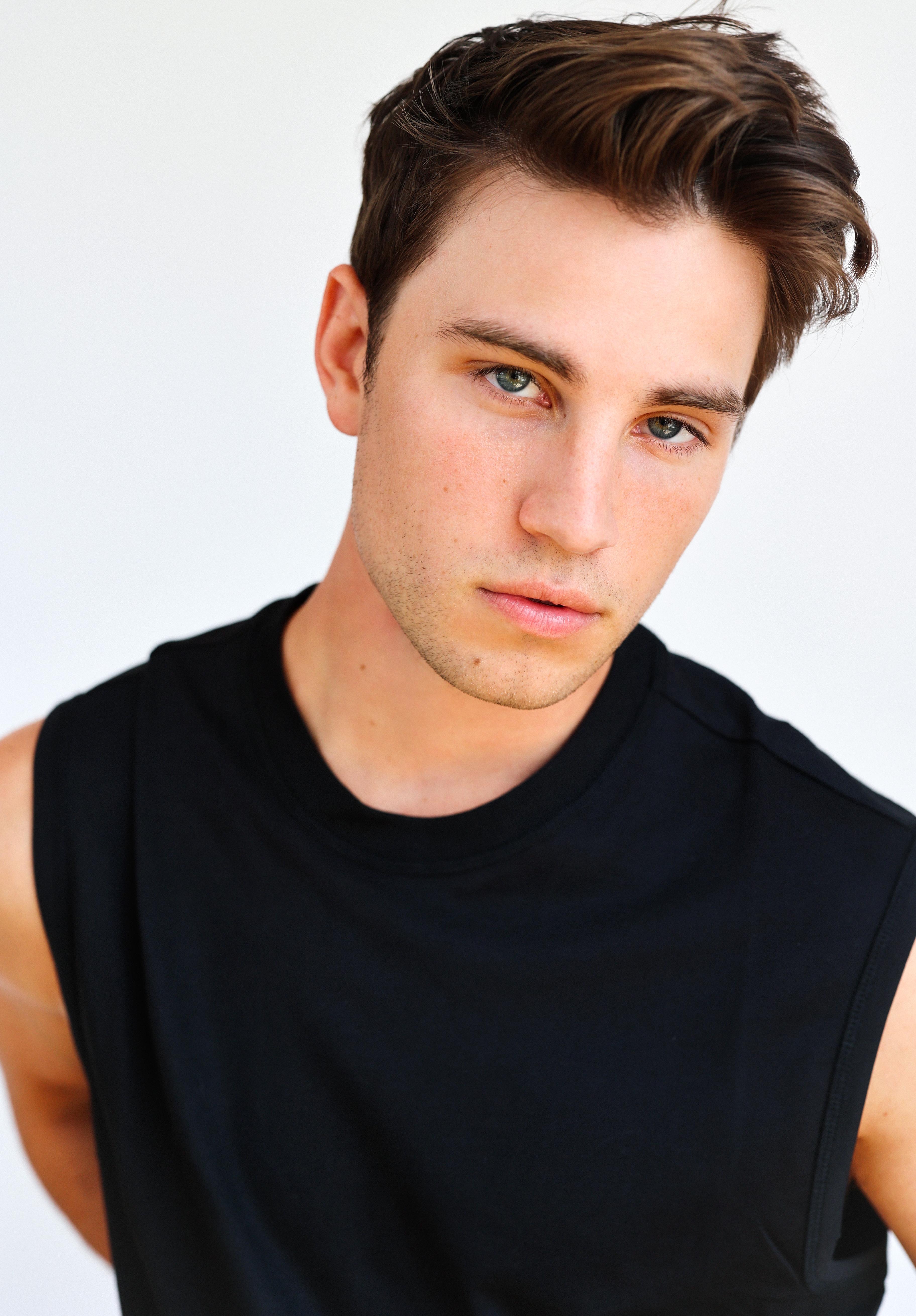 Carson Rowland image