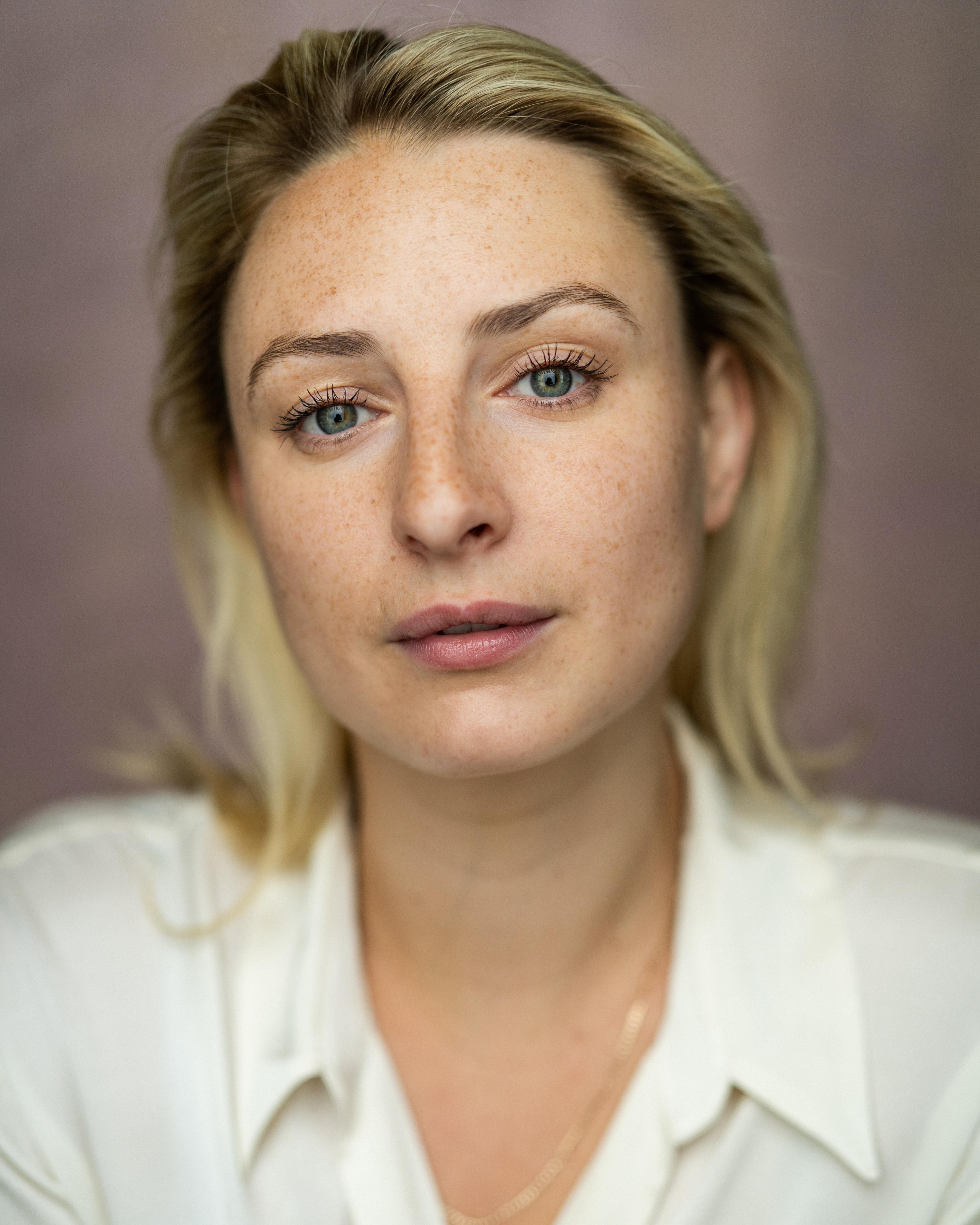 Lois Brabin-Platt image
