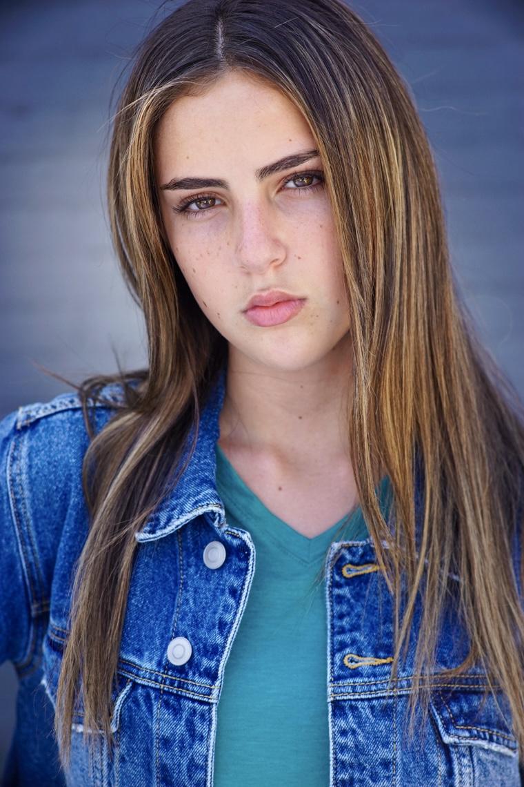Lexy Kolker image
