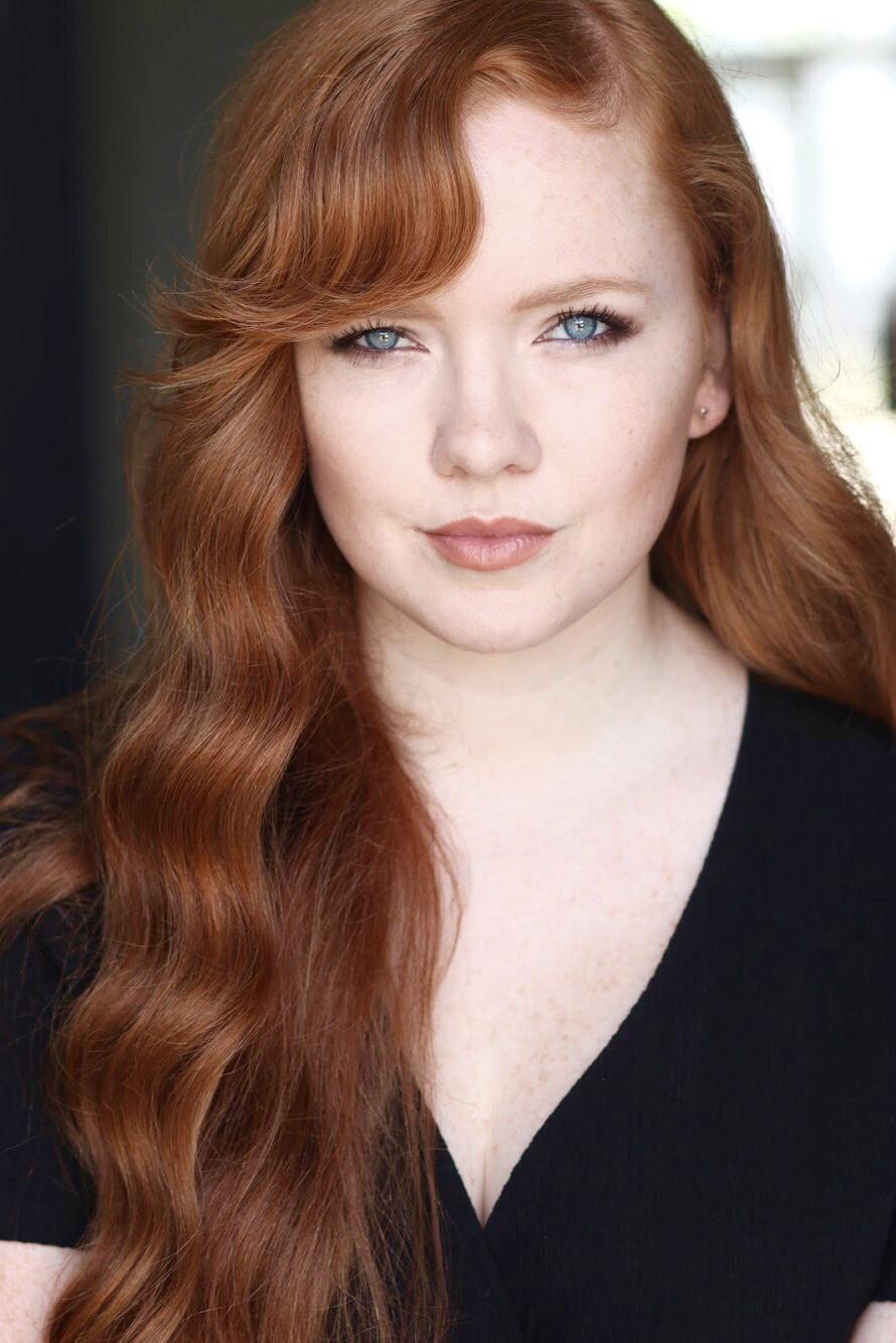 Holly Bonney image