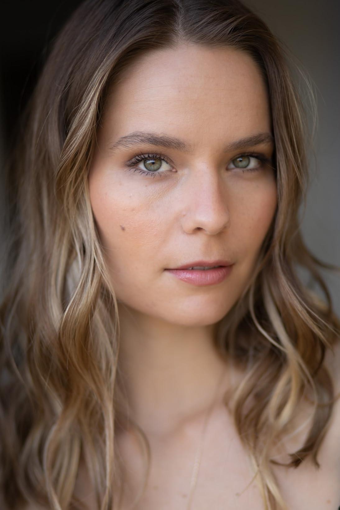 Annika Foster image