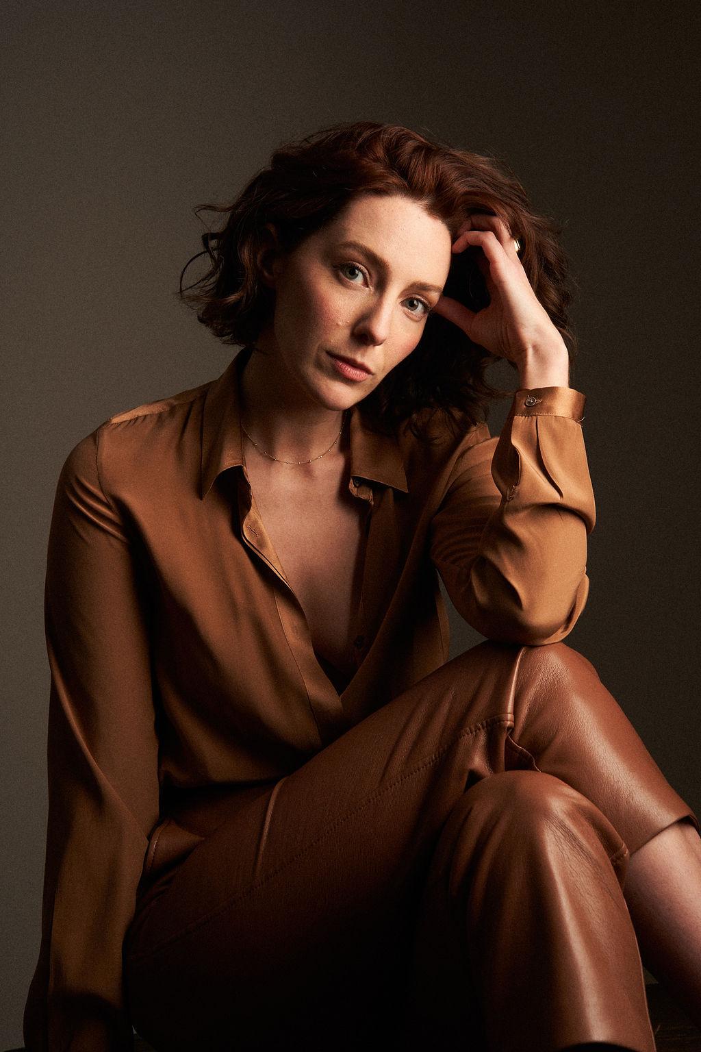 Elinor Gunn image