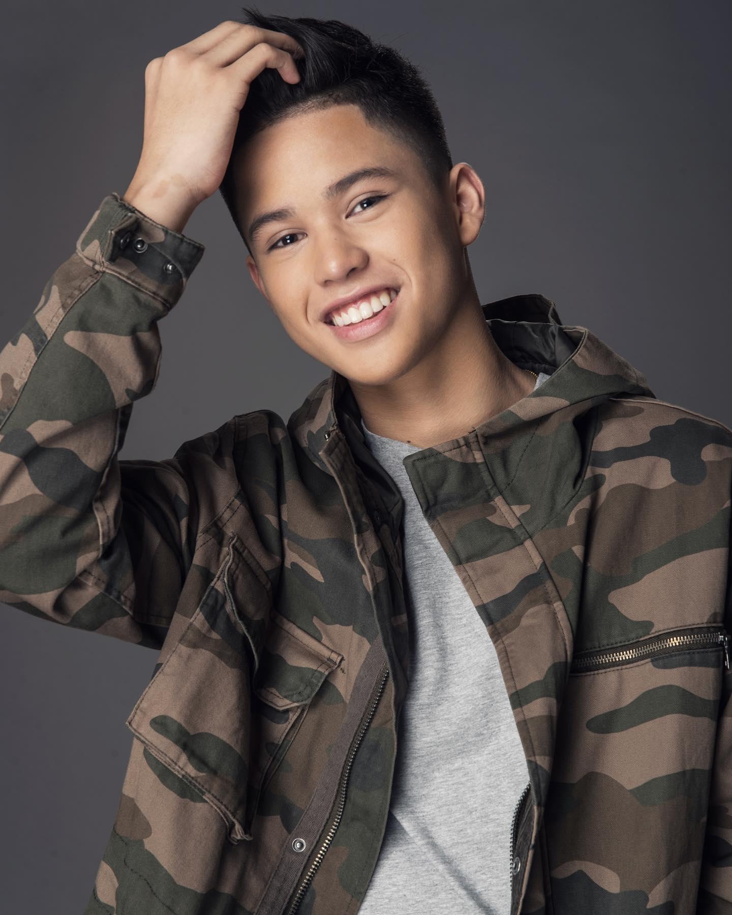 Kyle Echarri image
