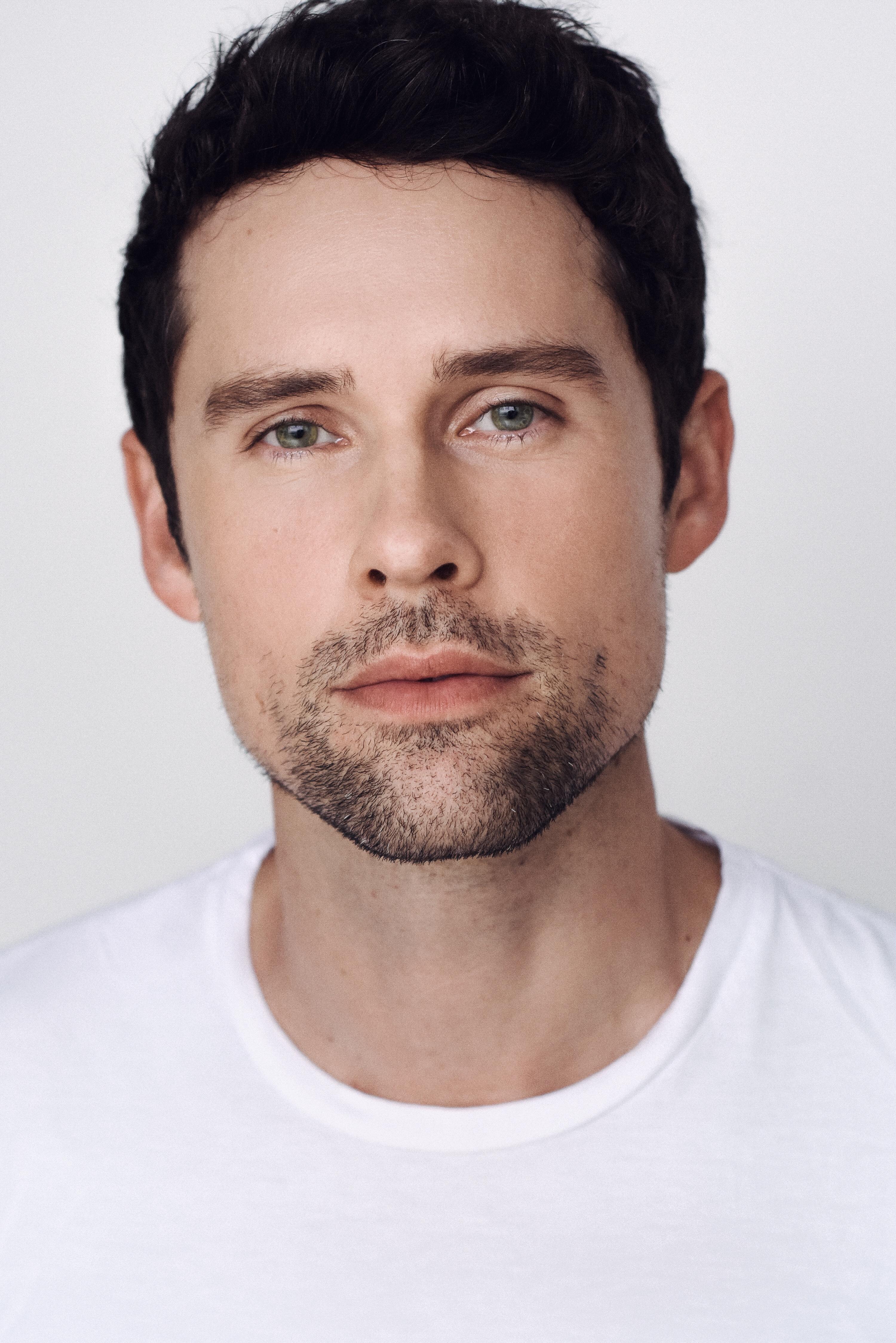 Benjamin Hollingsworth image