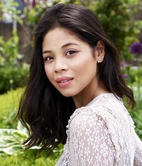 Eva Noblezada image
