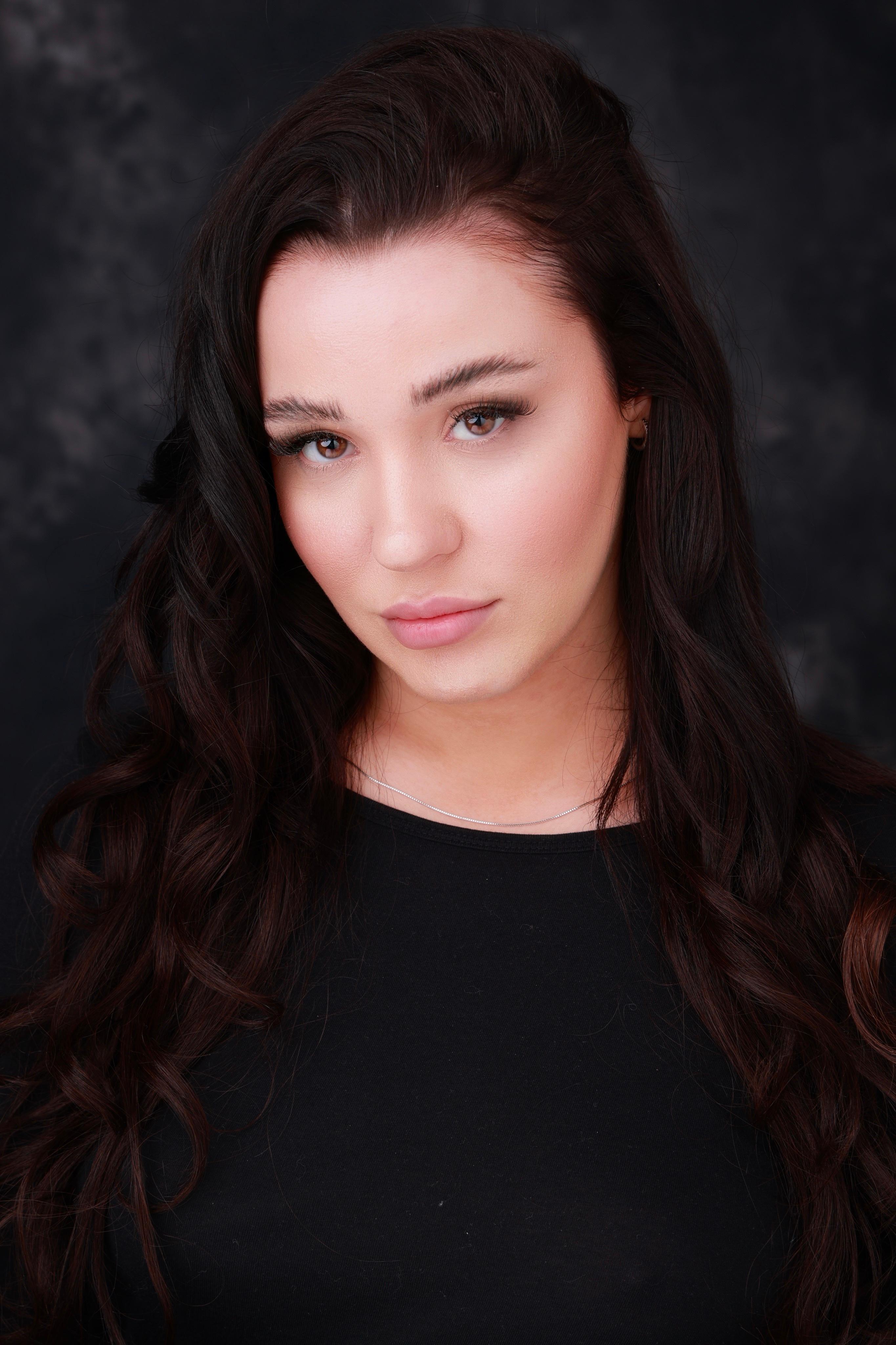 Emma Louise Webb image