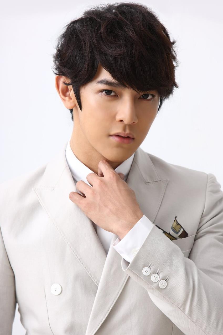 Jiro Wang image