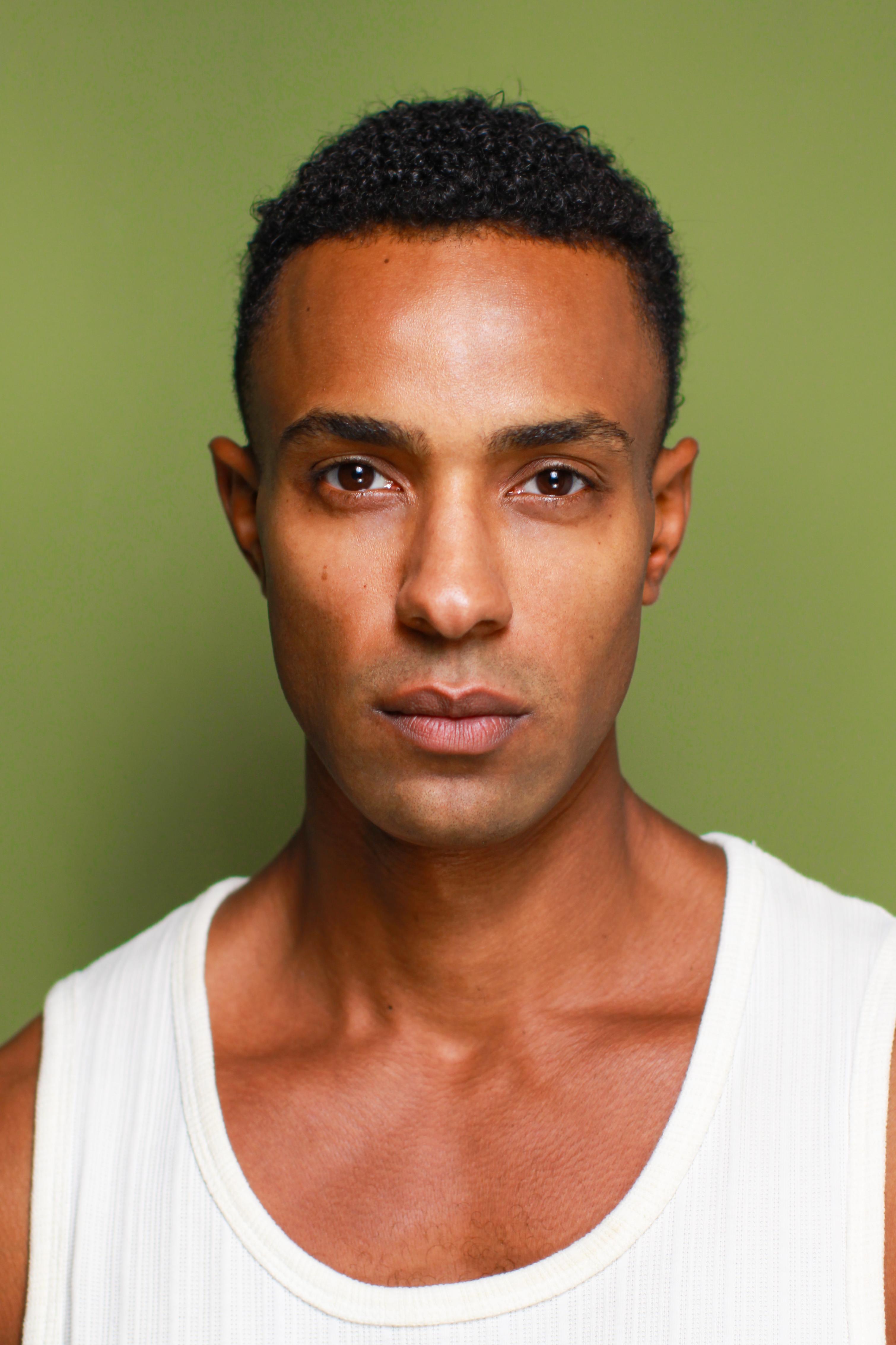 Kato Alexander image