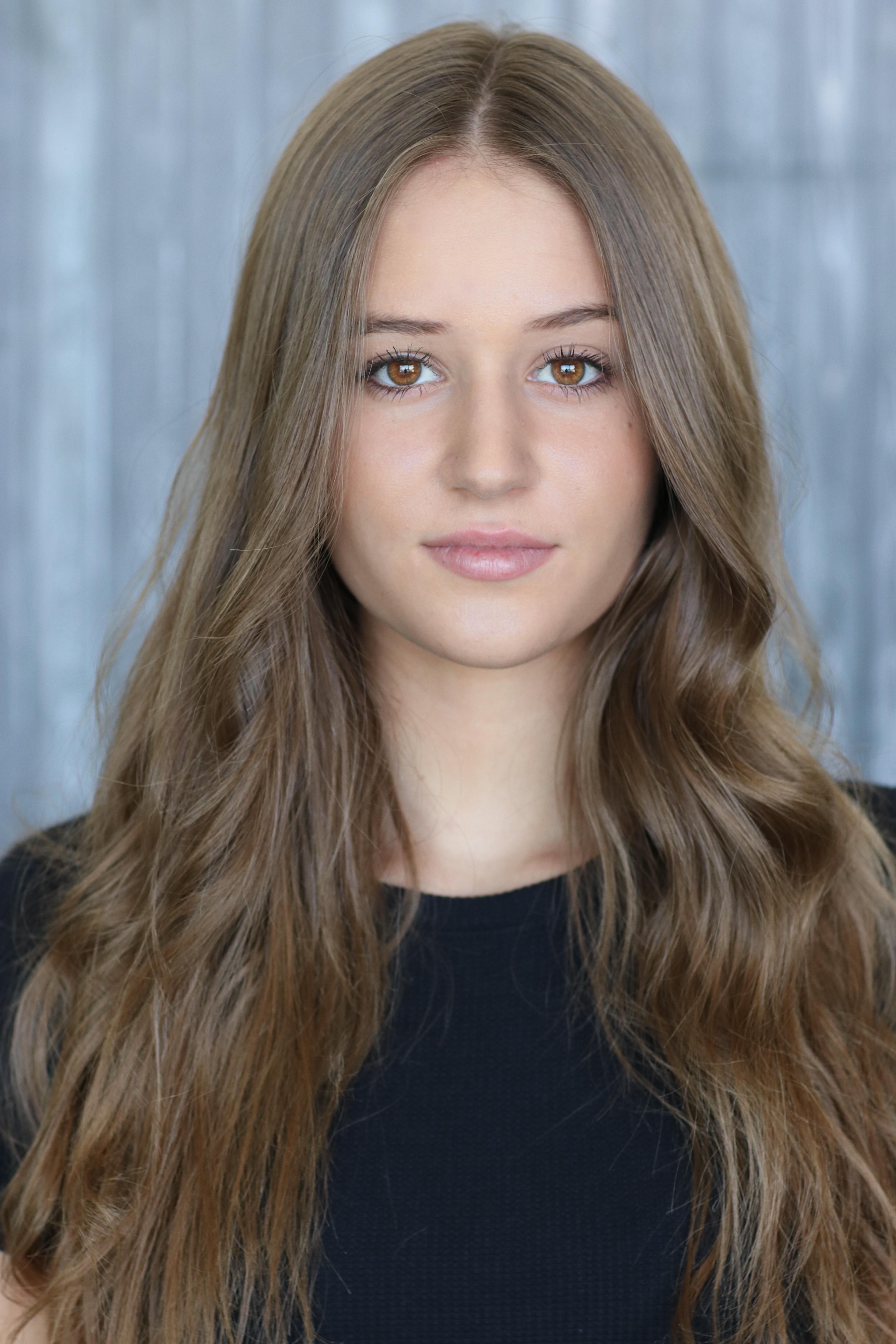 Riley Lewis image
