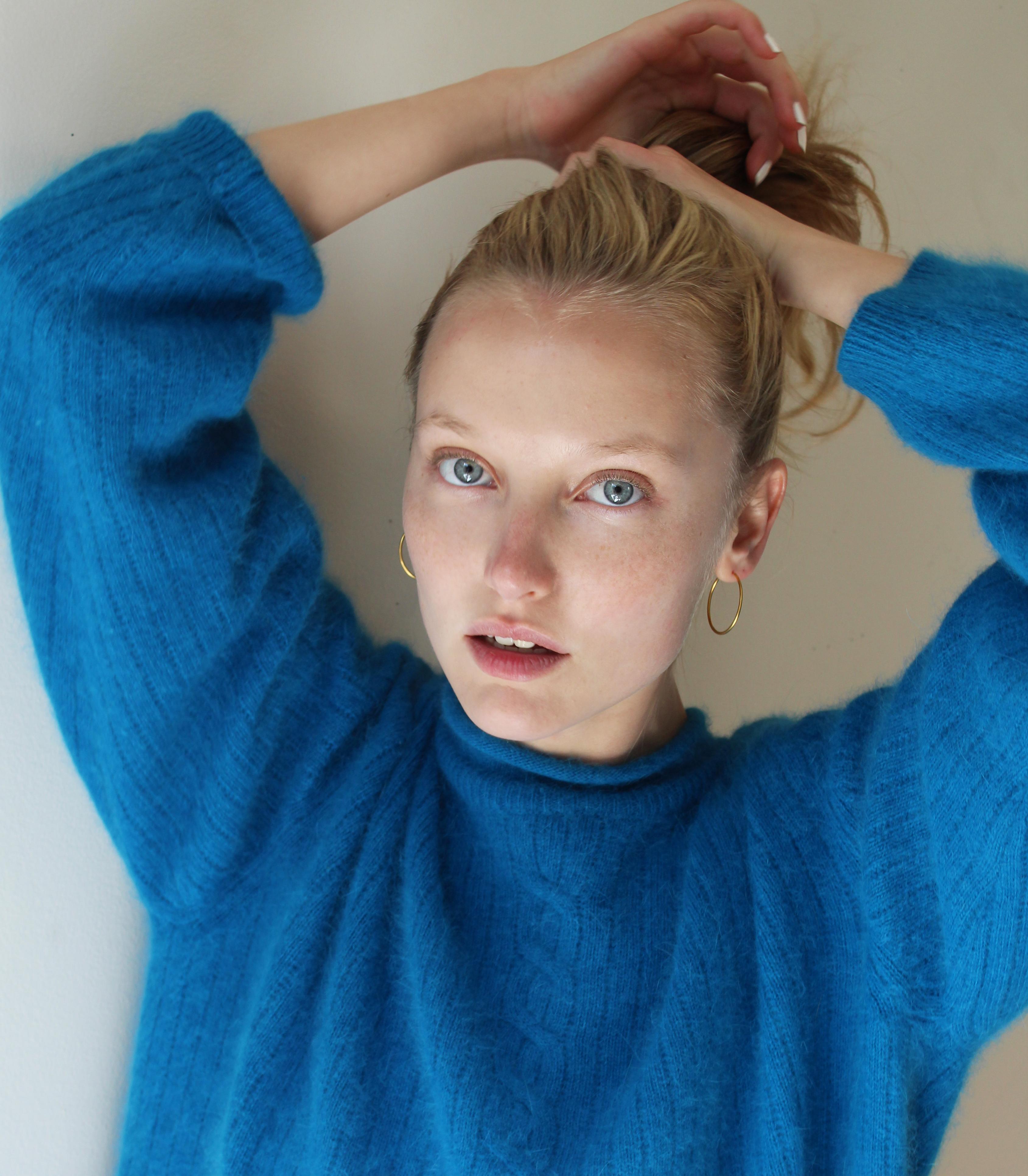 Emily Van Raay image