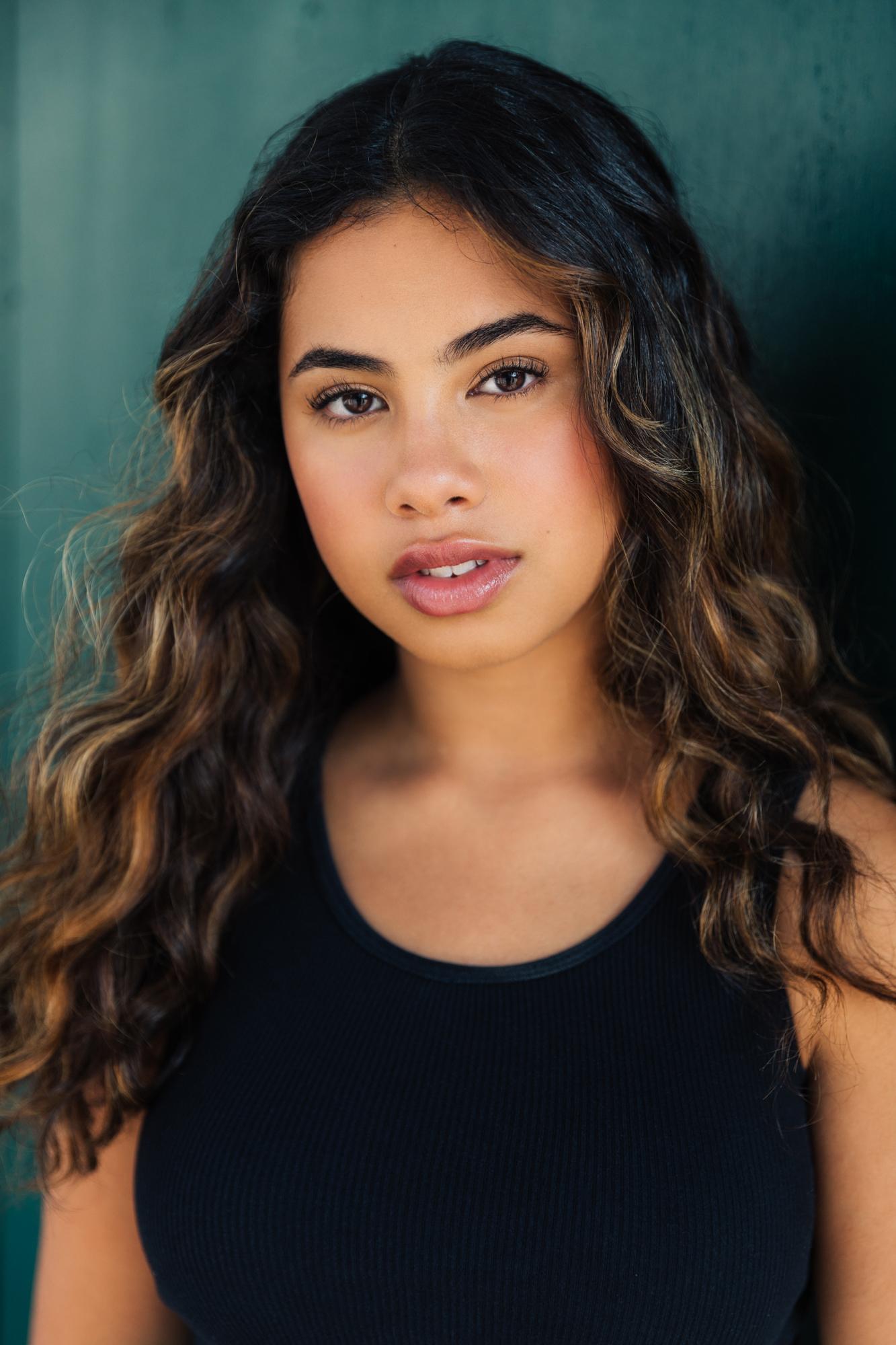 Tess Romero image