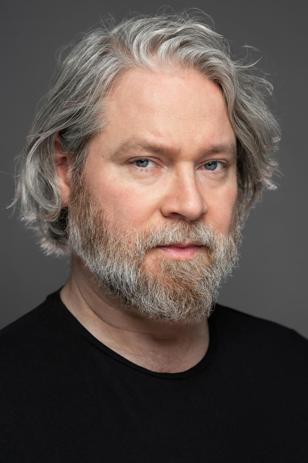Lukas Loughran image