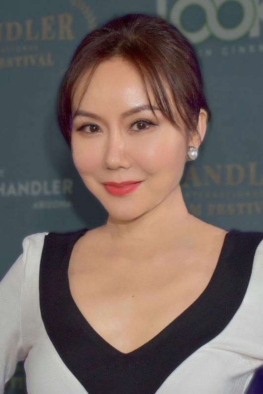 Crystal J. Huang image