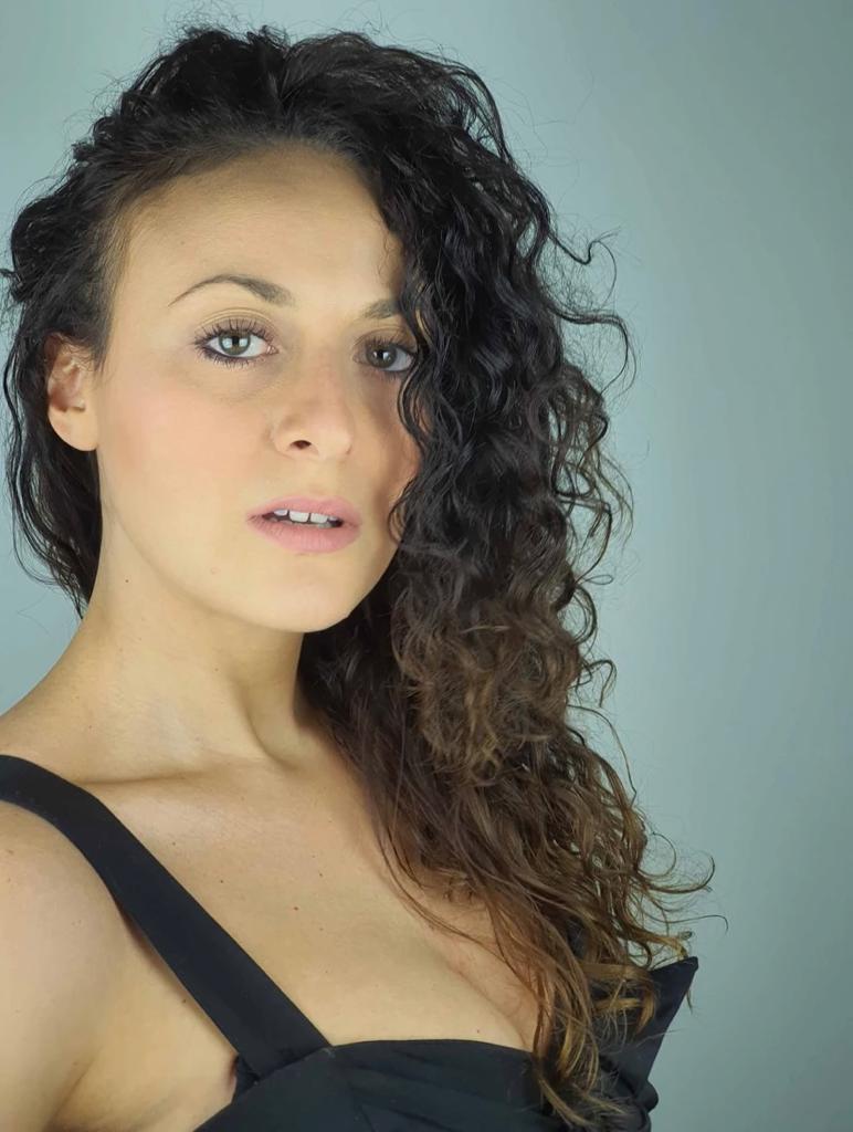 Eliana Manvati image
