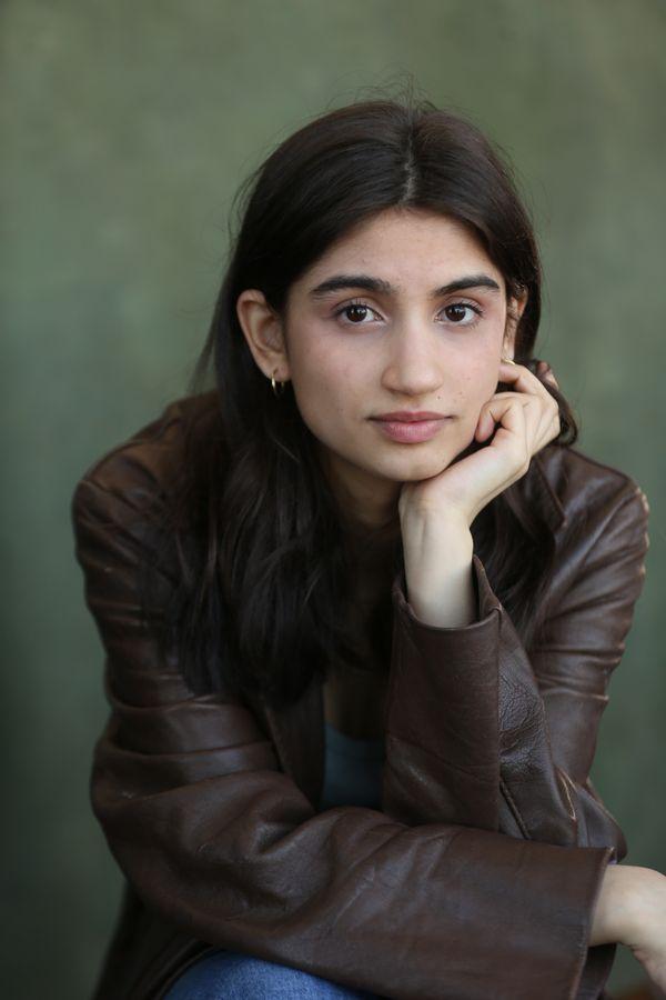 Mia Tharia image