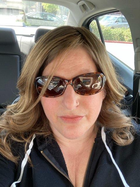 Laura profile photo