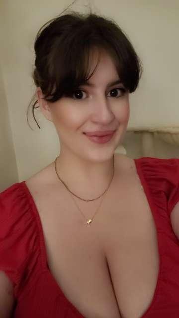 Victoria profile photo