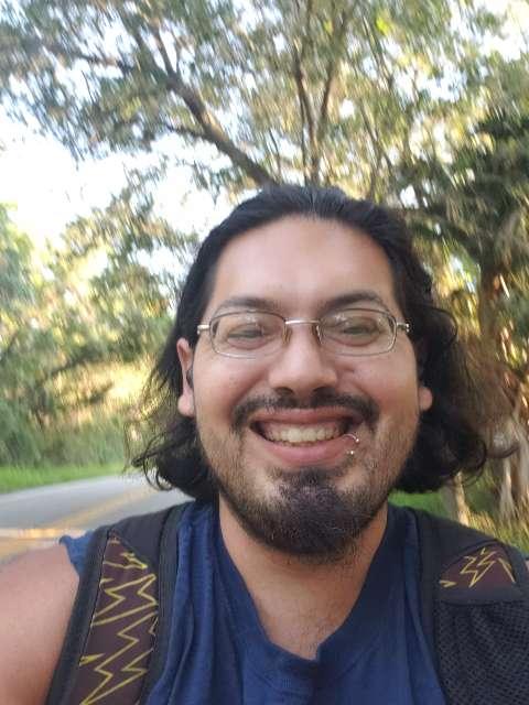 Con profile photo