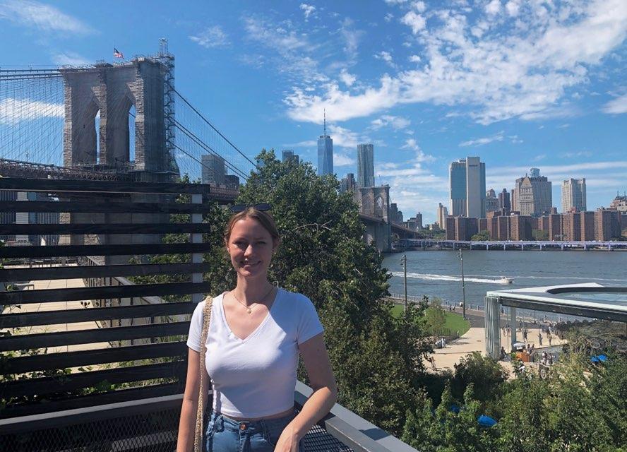 Laura profile photo